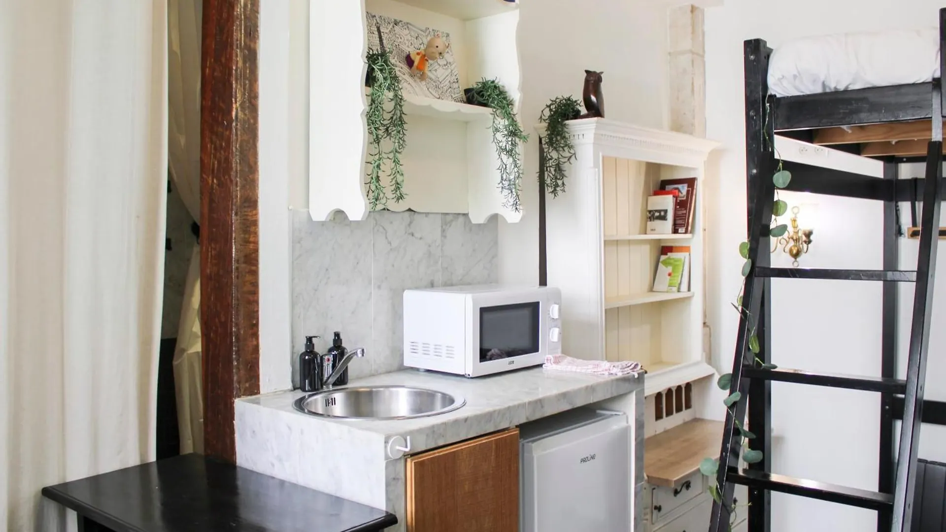 Beautiful Parisian Studio Near Palais Garnier 0*, Parigi Francia