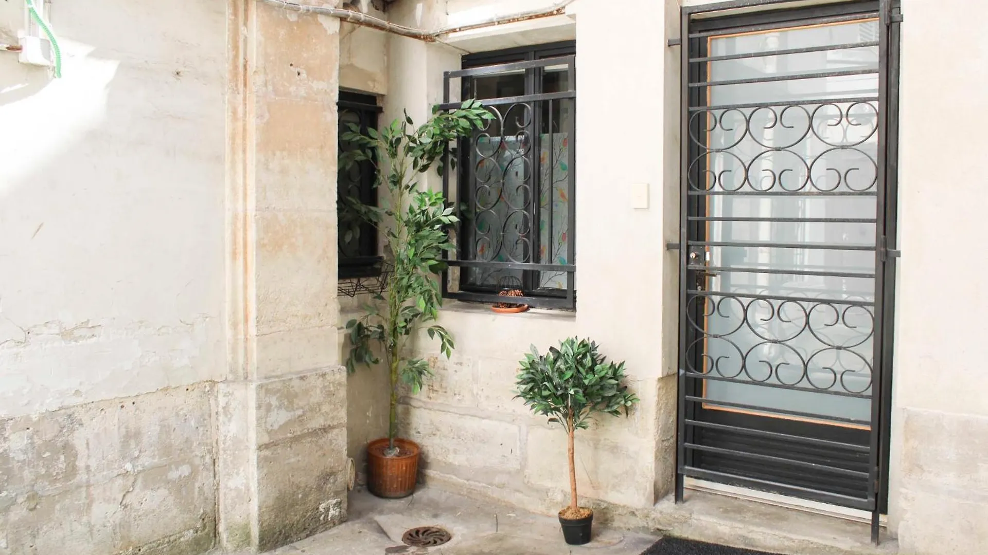 Apartment Beautiful Parisian Studio Near Palais Garnier
